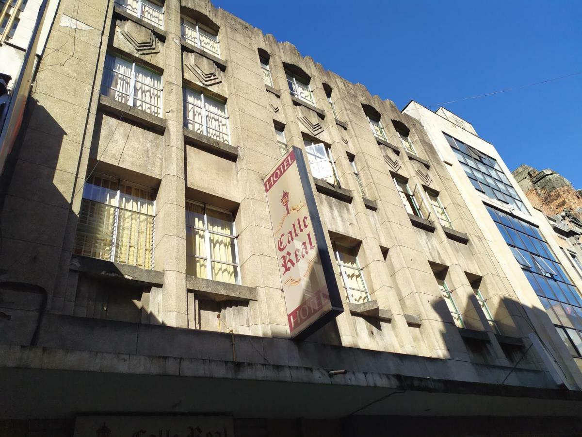 ホテルCalle Real メデジン エクステリア 写真